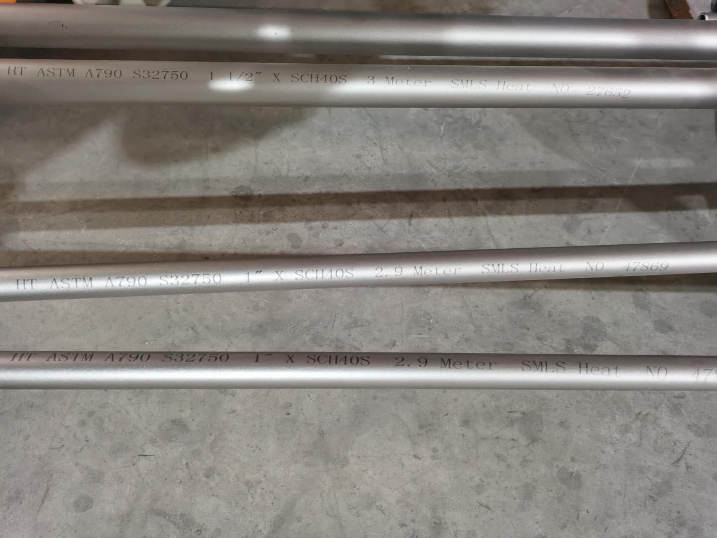 Stainless tube 304L seamless 12mm x 1.5mm,single length 6M