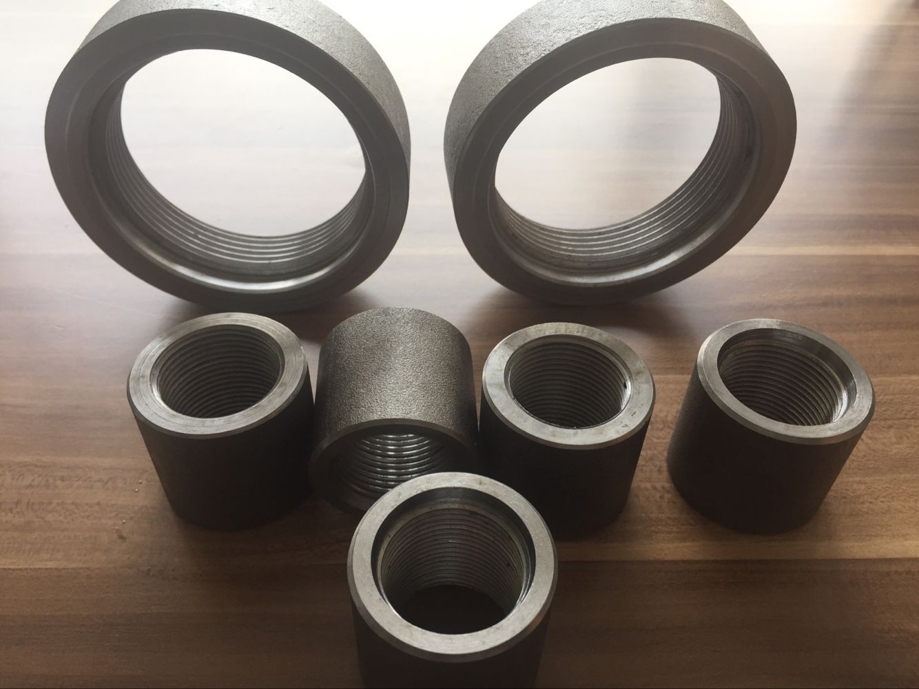 ASTM A105 threaded forgings