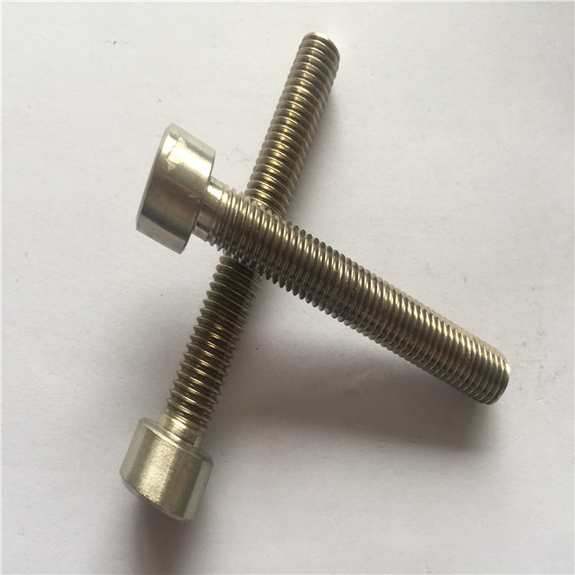 Alloy UNS N06600 bolt nut