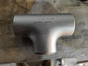 ASTM A815 S31803 equal tee 1 1/2