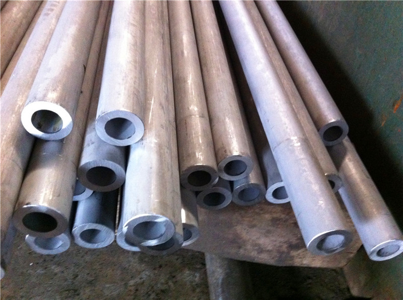 ASTM B474 UNS N04400 EFW nickel alloy pipe