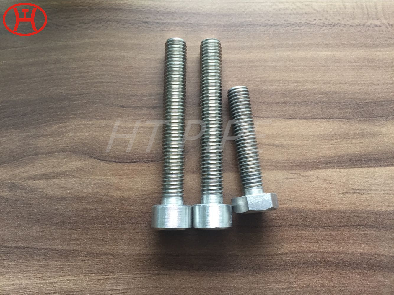 Pipa baja paduan ASTM A335 P22 Pipa dalam stok
