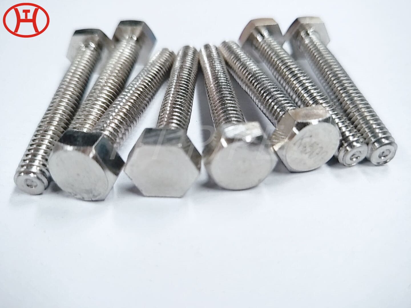 DIN931 ASTM A193 B7 partial thread Nature alloy steel din931-8.8 bolts alloy steel hex bolt