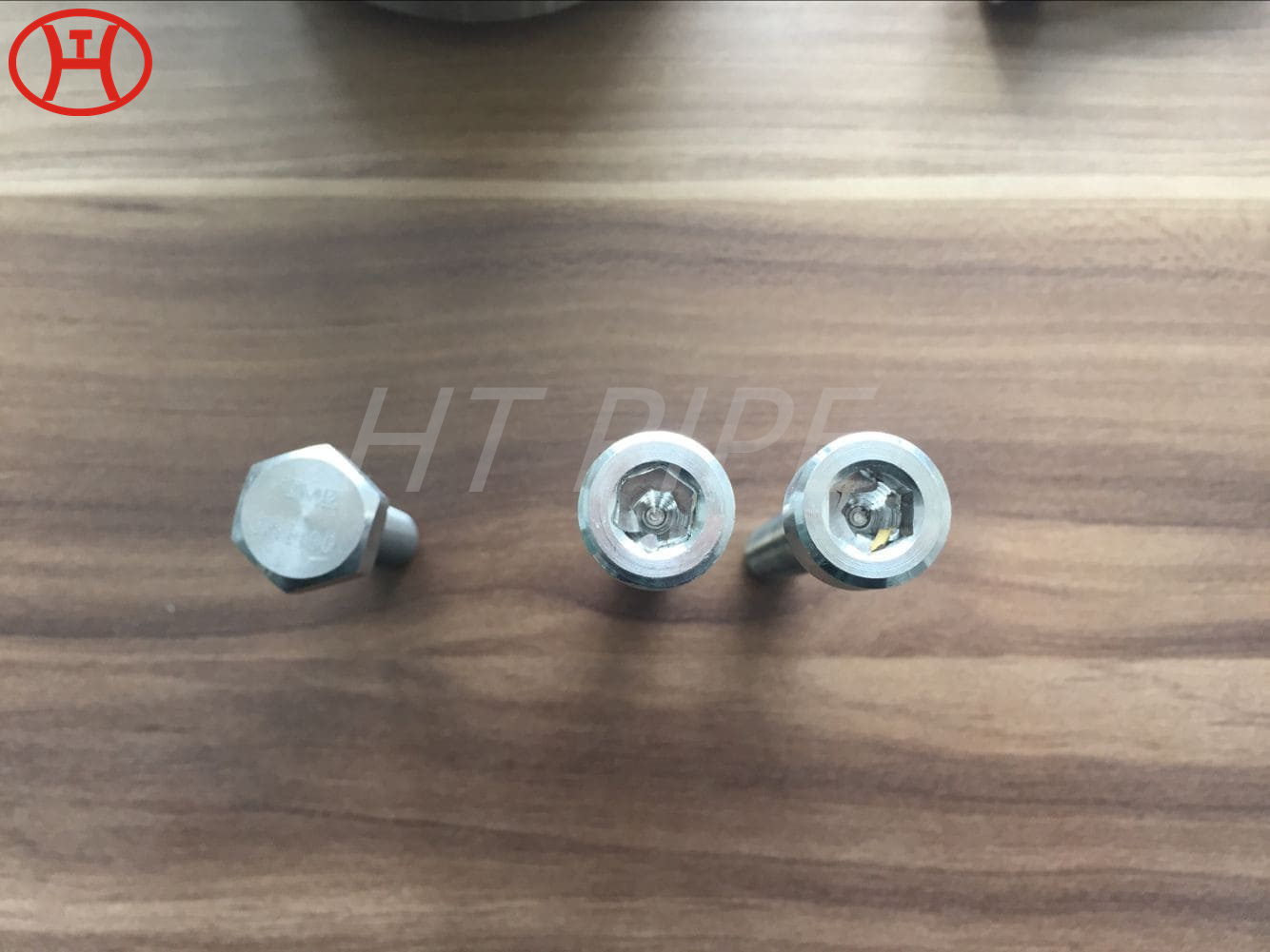 Manufacturer High Tensile Strength A193 B7 Threaded Stud Bolts with A194 2H Heavy Hex Nuts