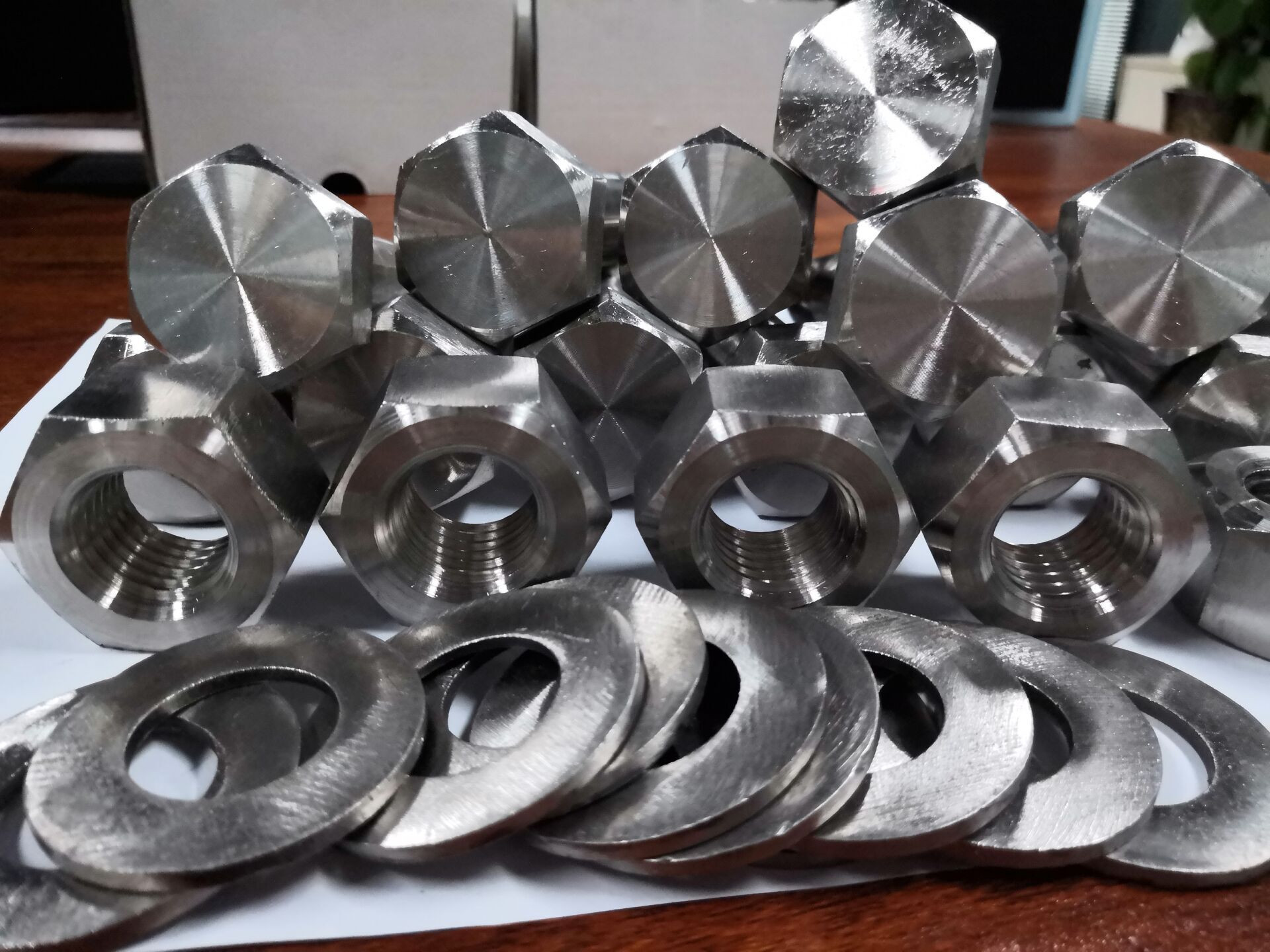 wholesale carbon steel 10.9 hex heavy bolt full thread DIN933
