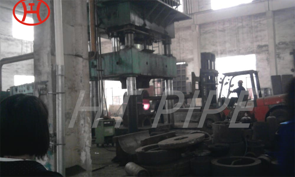 steel round bar in China ASTM A105 bar in fabrication