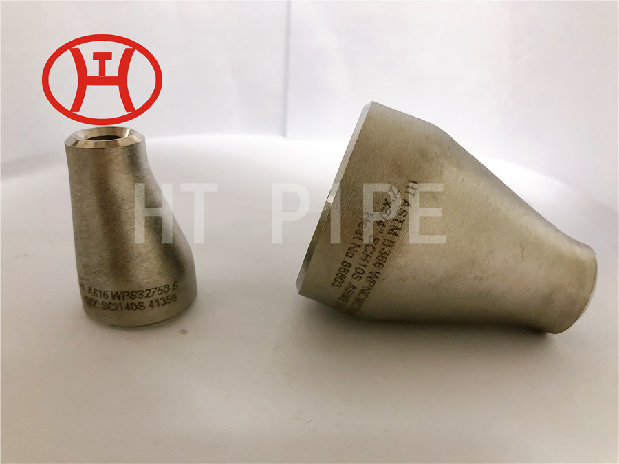 Zhengzhou Huitong Pipe Fittings 347 S34700 TEESの展示