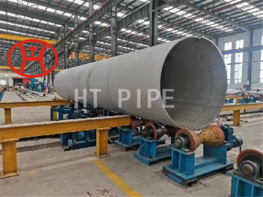 alloy steel pipe ASTM A335 P12 pipe in manufacturing