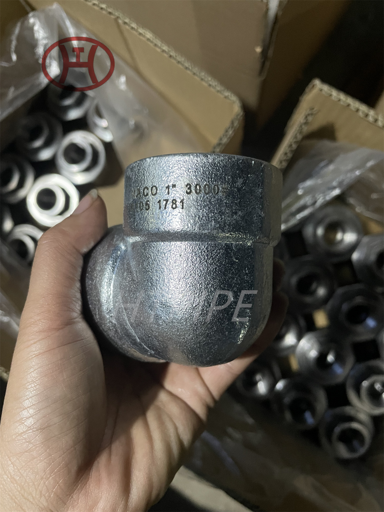 ASME A105 forged fitting 3000psi NPT  thread reducing tee cross