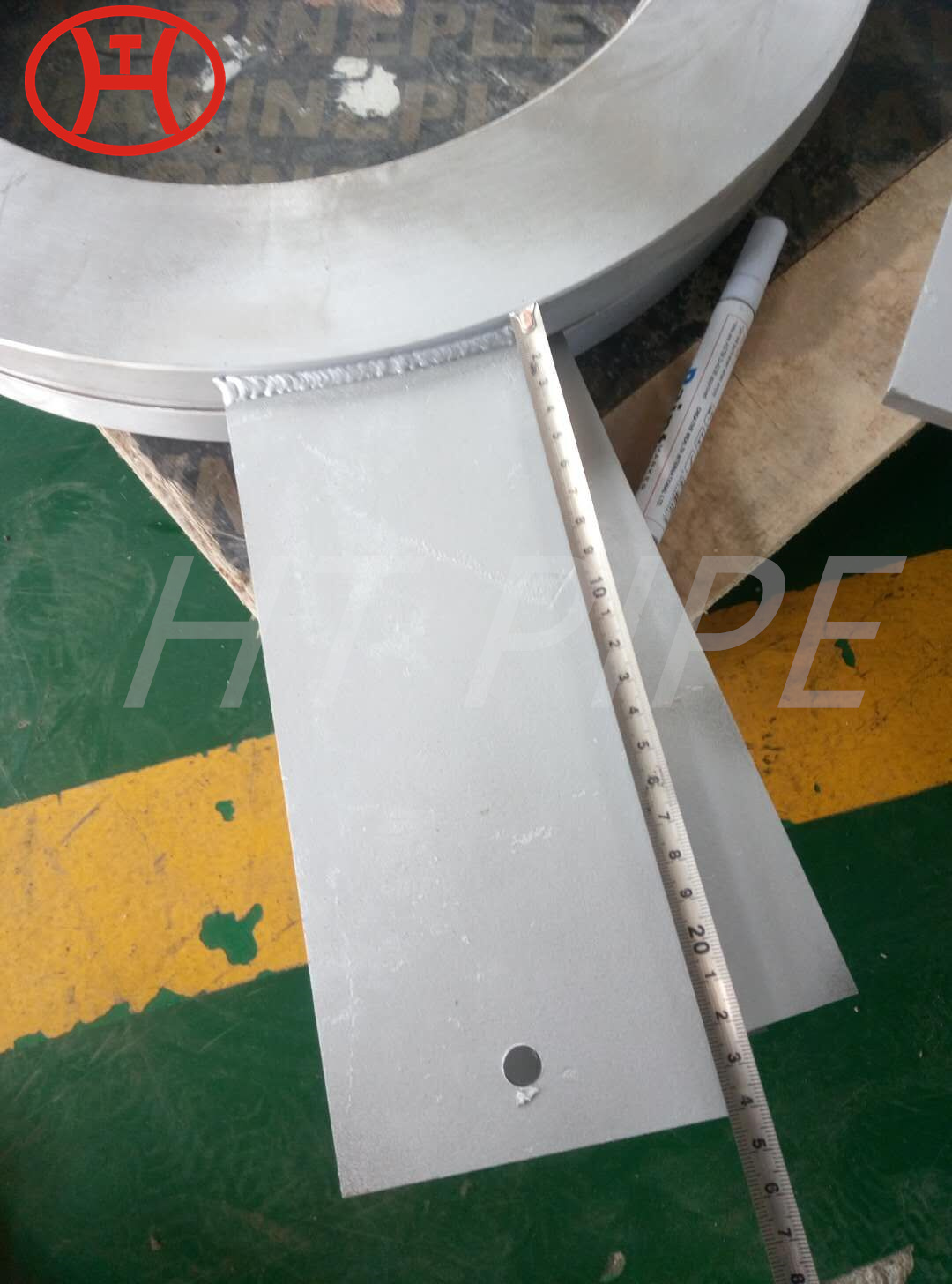 ASME B16.5 Alloy Flange Alloy Pipe Flange end a pipeline