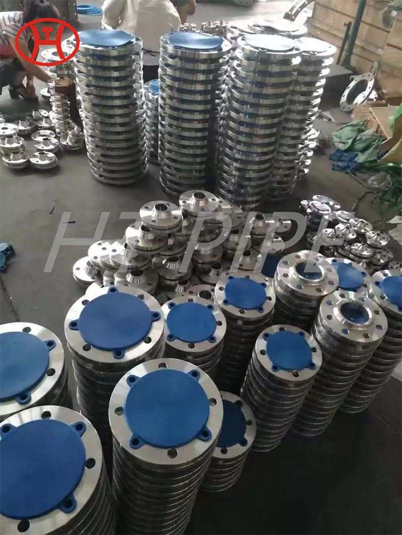 Foto bahan baku flensa stainless steel sebelum diproduksi
